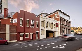 The Old Woolstore Apartment Hotel